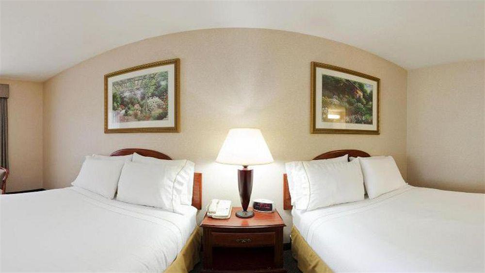Keene Elm City Hotel, Ascend Hotel Collection Экстерьер фото