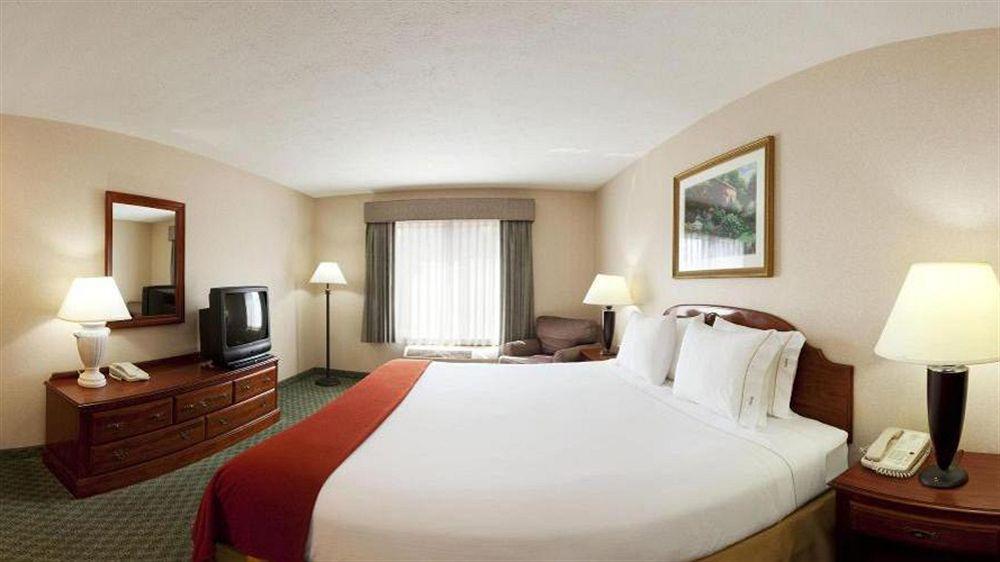 Keene Elm City Hotel, Ascend Hotel Collection Экстерьер фото